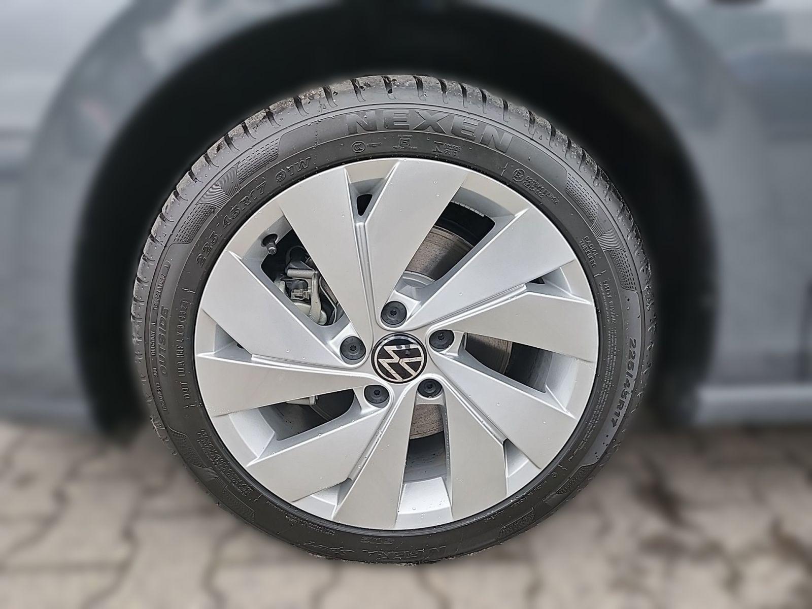 Volkswagen Golf VIII 1.5 TSI DSG eHybrid Life ACC DAB+ LED, миниатюра 4