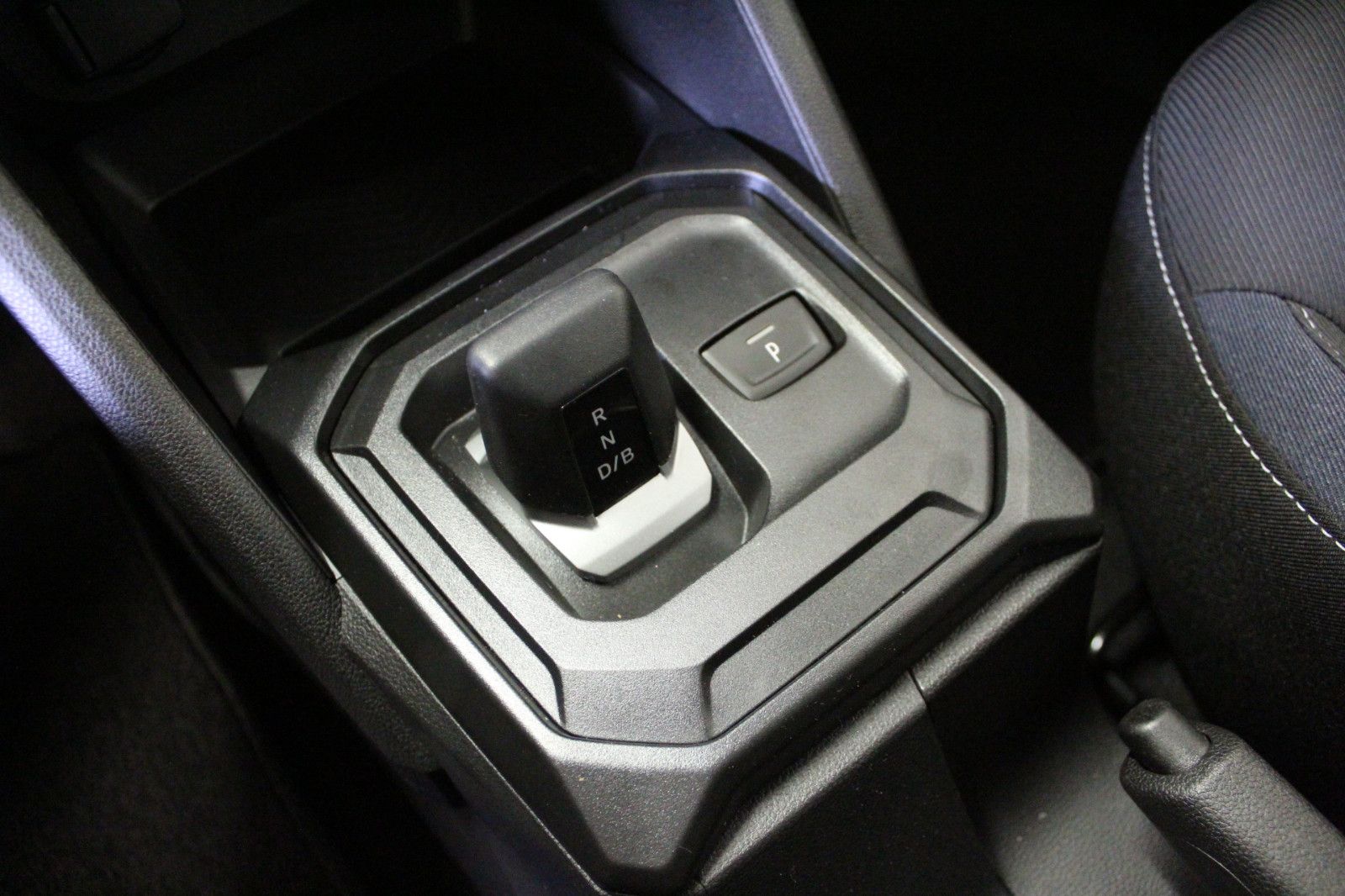 Fahrzeugabbildung Dacia Duster hybrid 155 Expression*Winterpaket*