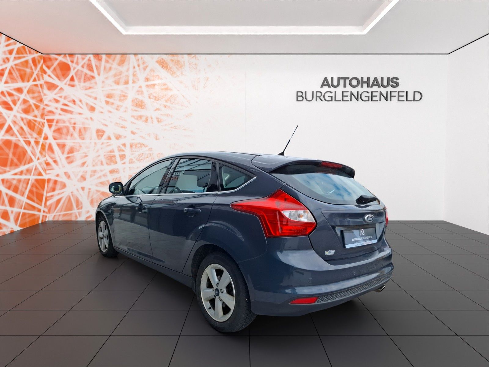 Fahrzeugabbildung Ford Focus Lim. Titanium ! PDC ! SHZ !