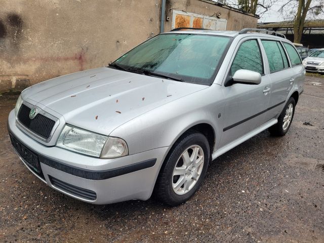 Skoda Octavia Combi Tour