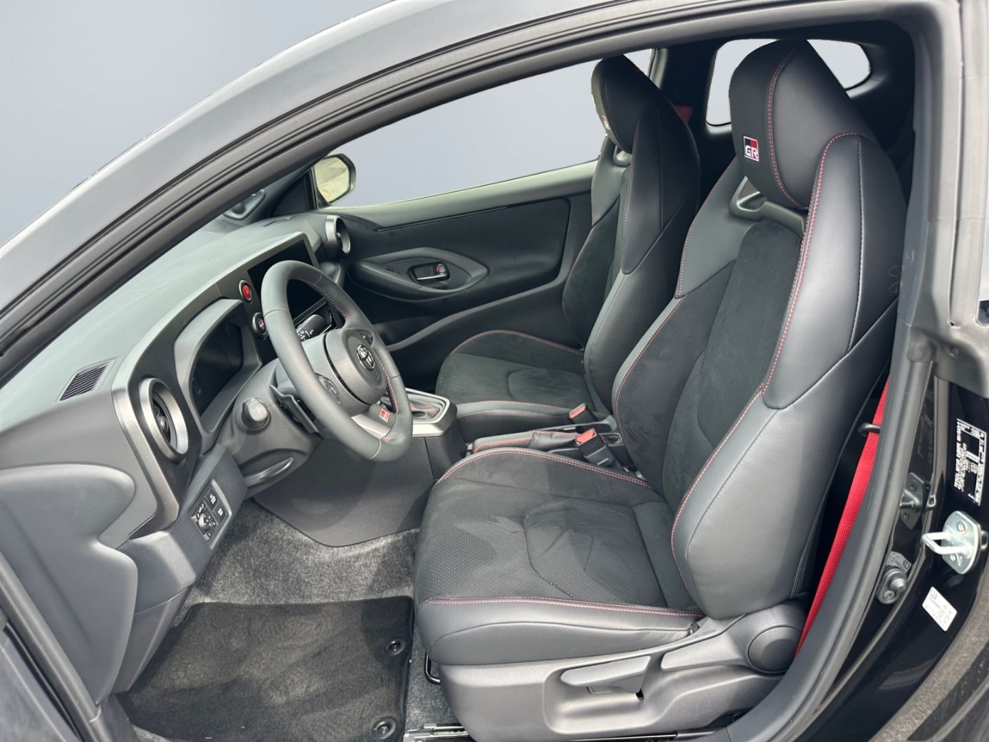 Toyota Yaris - Bild 8