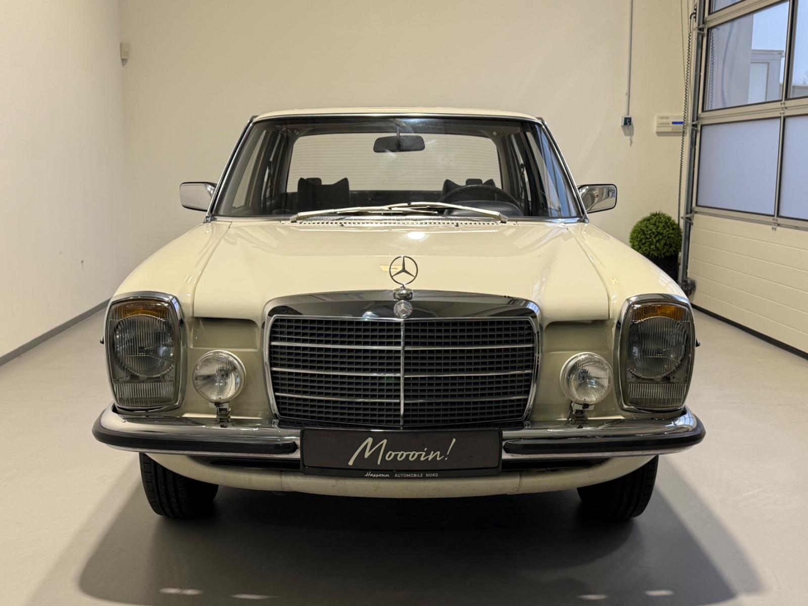 Mercedes-Benz 200/8 schalter/Schiebedach/puristisch