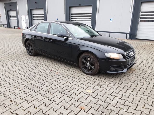 Audi A4 Lim. Attraction 2.0 TDI KLIMAPDC EU5