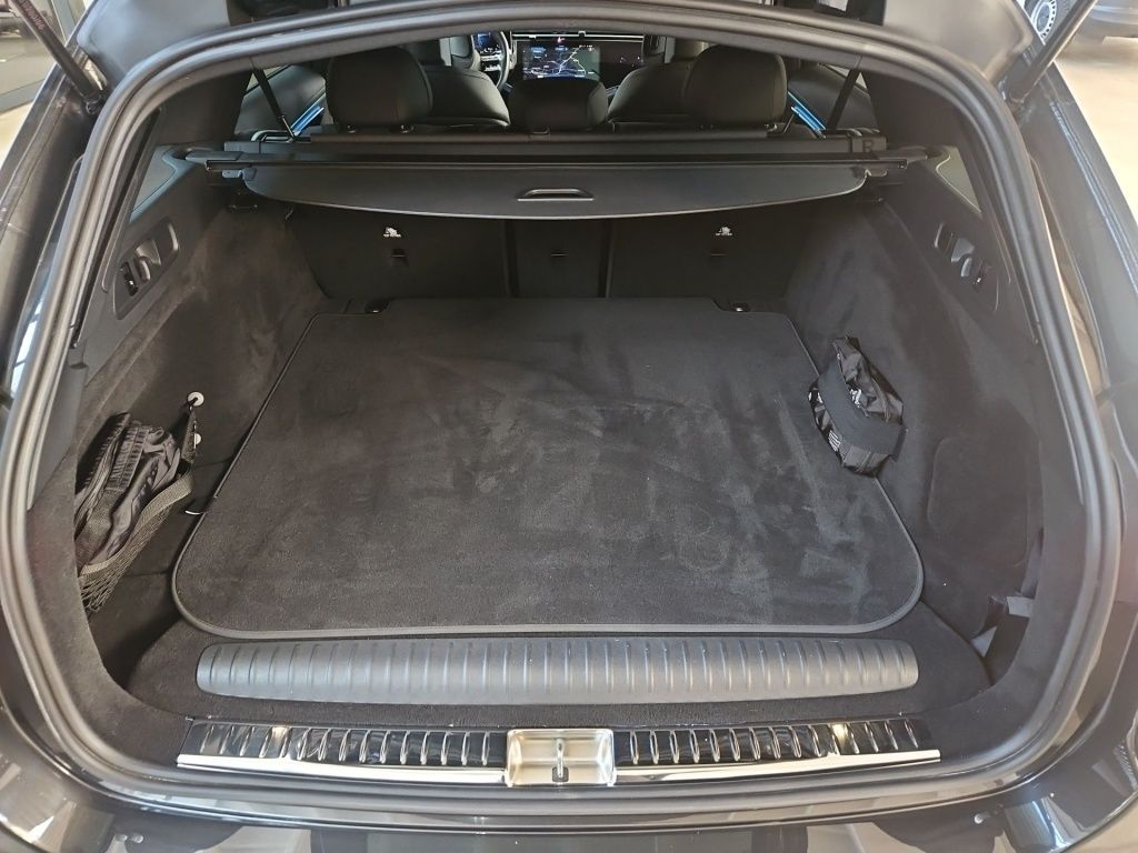 Fahrzeugabbildung Mercedes-Benz E 300 eT AMG Night AHK ACC Superscreen Airm 360°