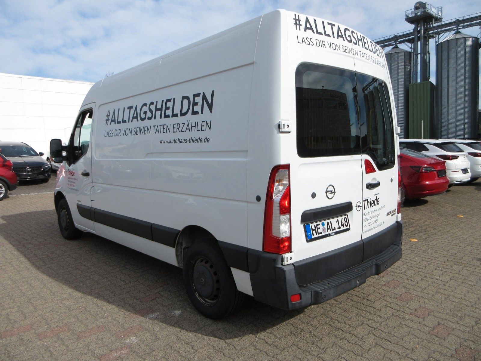 Fahrzeugabbildung Opel Movano L2H2 Kasten 2.3D 100KW  3,5t  6-Gang PDC