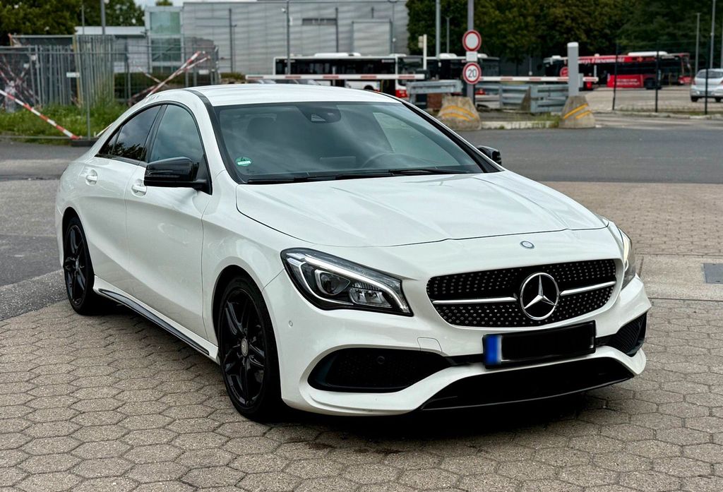 Image of Mercedes-Benz CLA 220