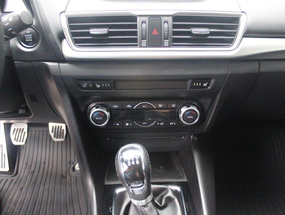 Mazda 3 G-120 Signature+ NAVI RFK EPH TEMPOMAT BLUETOO