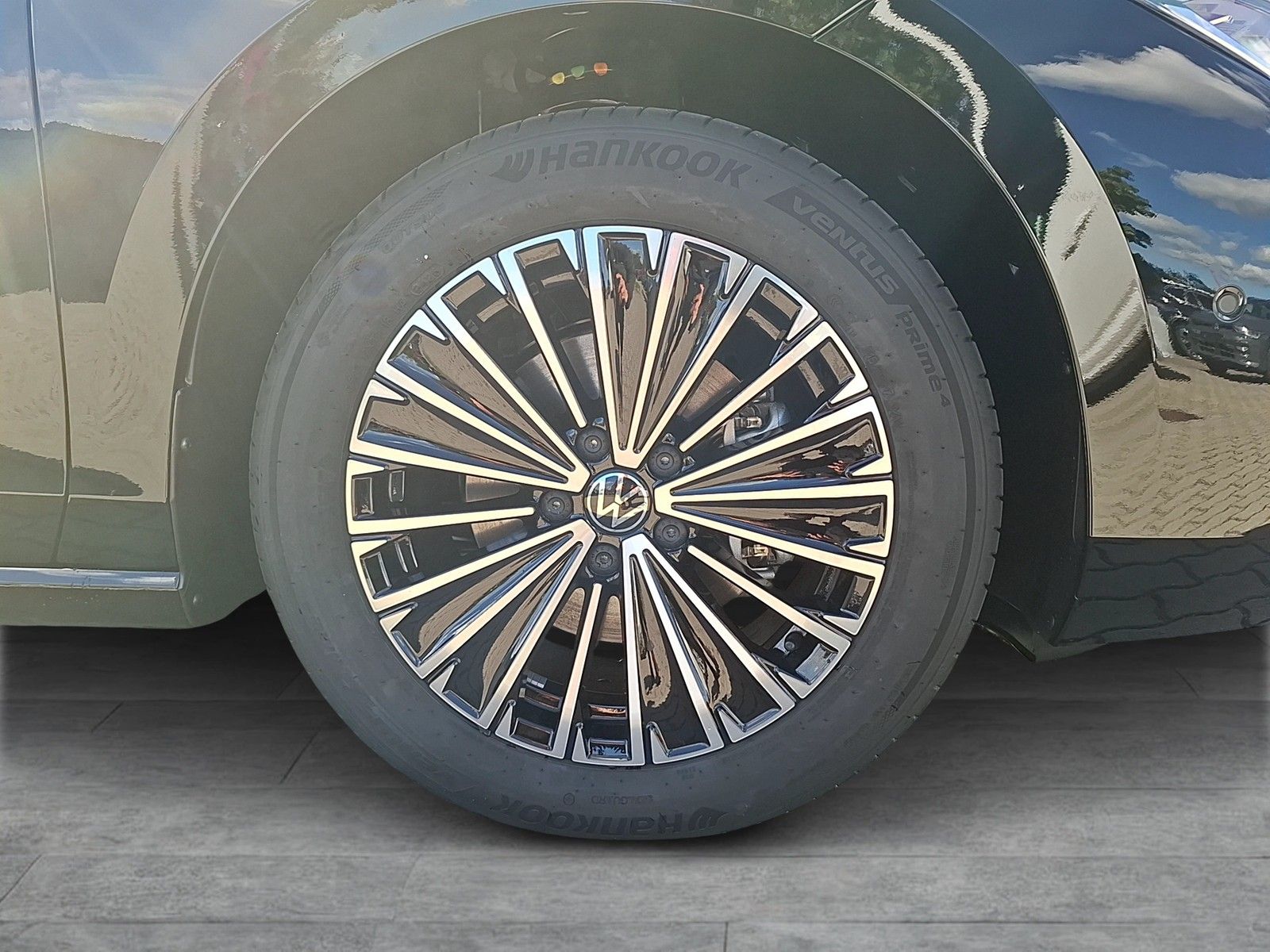 Fahrzeugabbildung Volkswagen Passat Variant TDI Elegance DSG Matrix AHK Navi