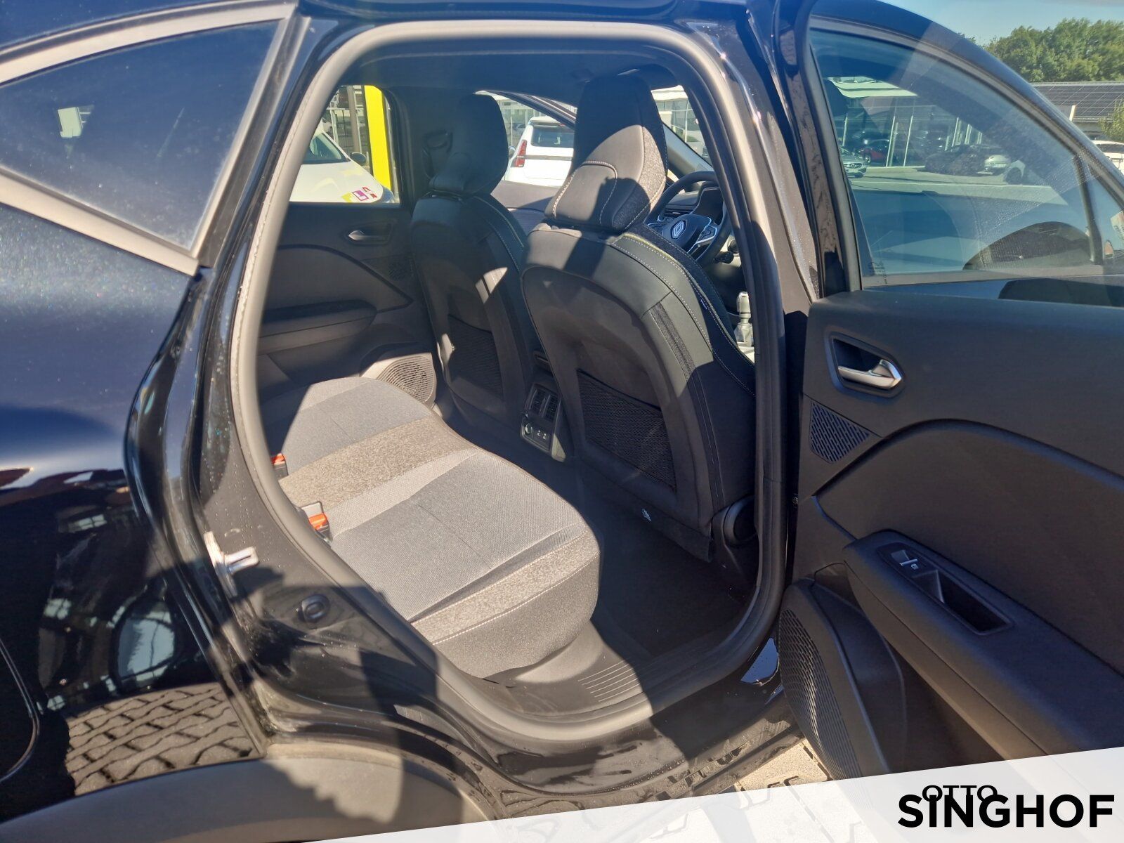 Fahrzeugabbildung Renault Captur Techno TCe 90