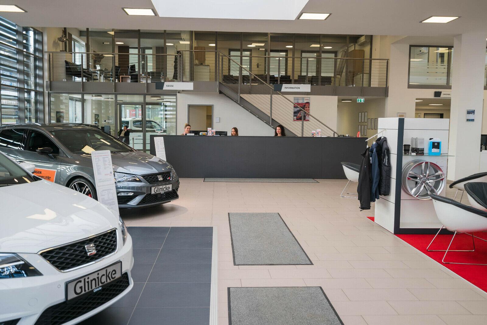showroom-image-bottom