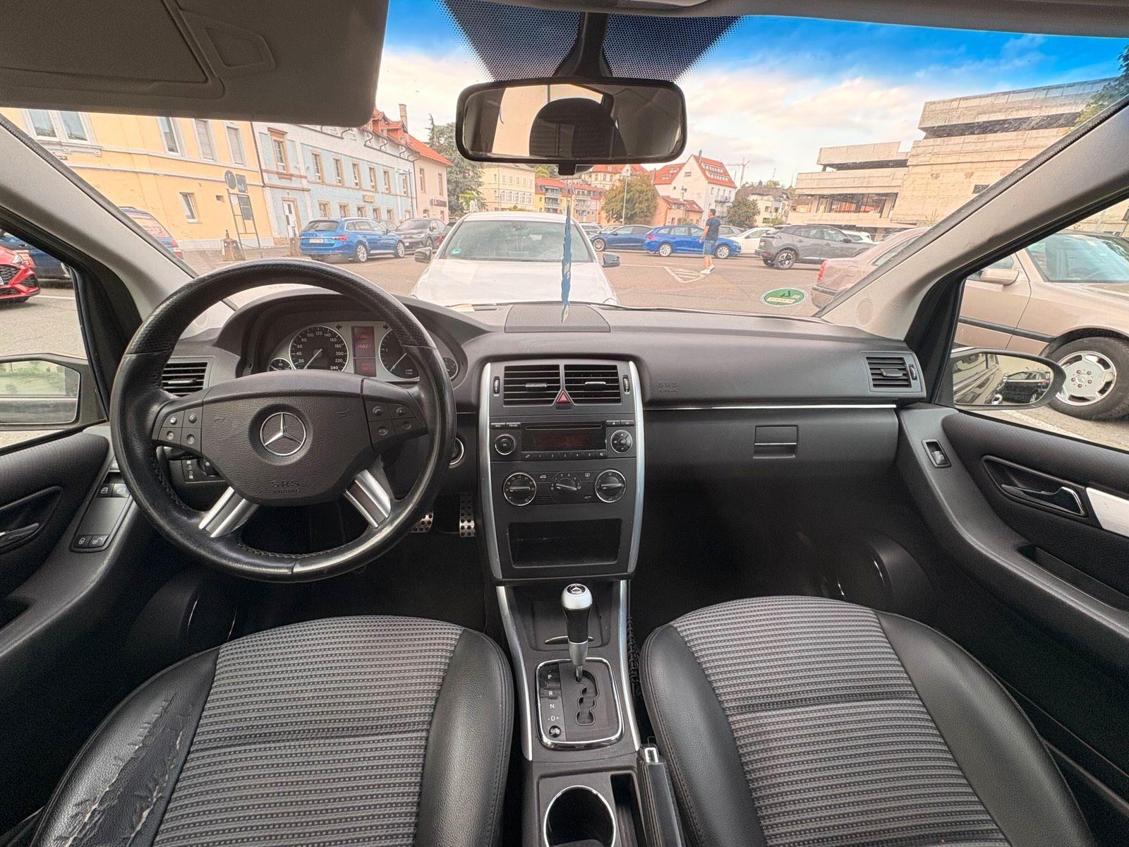 Mercedes-Benz B180 2005 — photo 11
