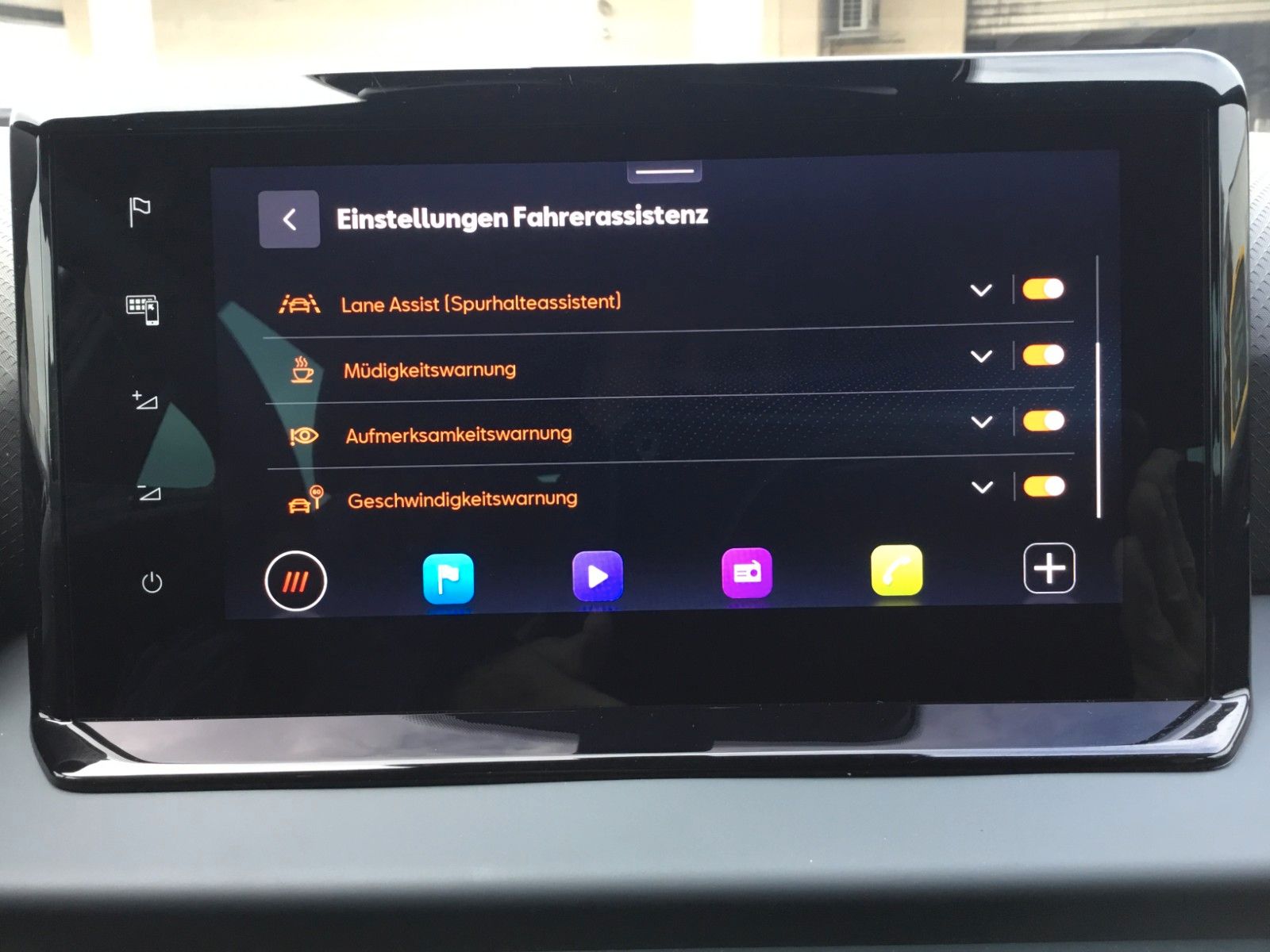 Fahrzeugabbildung SEAT Ibiza 1.0TSI Style DSG+ACC+16"+Navi+LED+FullLink