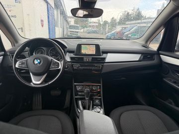 BMW 220 - 12