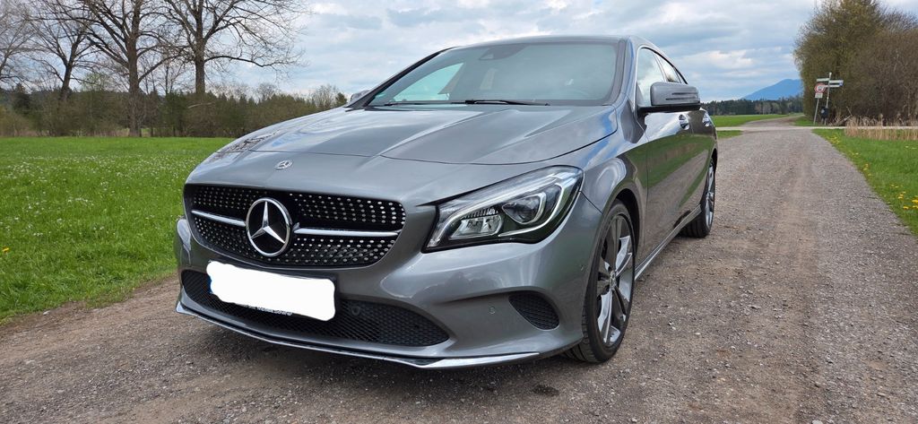 Image of Mercedes-Benz CLA 180 Shooting Brake