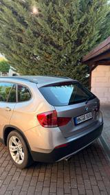 BMW X1 - BMW X1 mit Benzin-Antrieb: Limousine