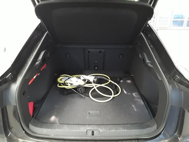 ID.7 PRO IQ.LIGHT+AR HUD+ACC+AHK+KAMERA+PANO+NAV