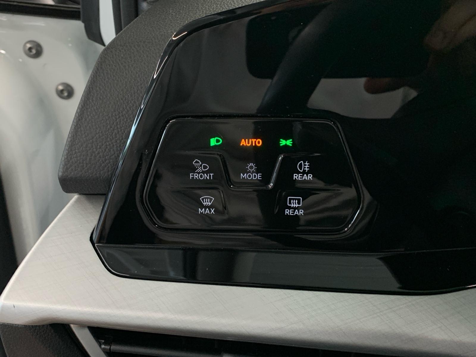 Volkswagen Golf VIII Life 1.5 TSI PANO MATRIX APP KAMERA, миниатюра 20