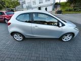 Mazda 2 Lim. 1.4 CD Independence Sport - : bis 2500 Euro, mit TÜV