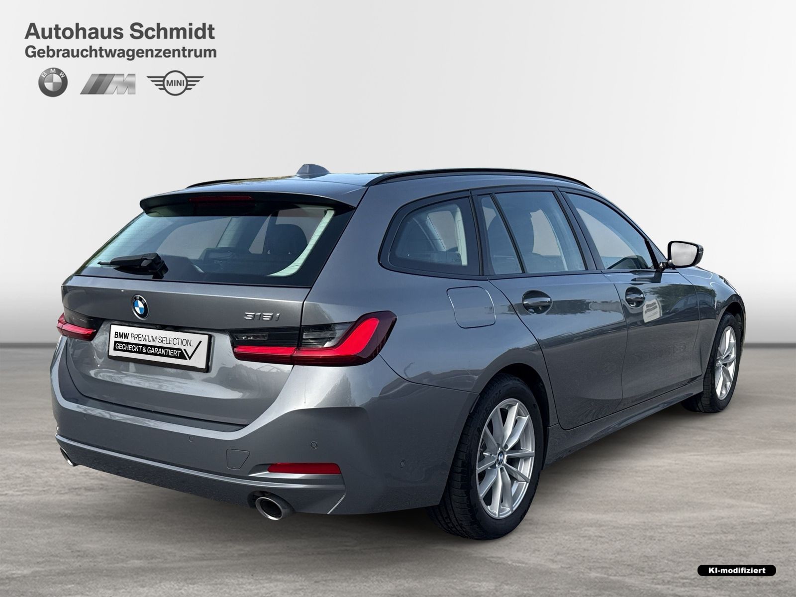 BMW 318i Touring 17 LC Prof. HUD AH foto 5