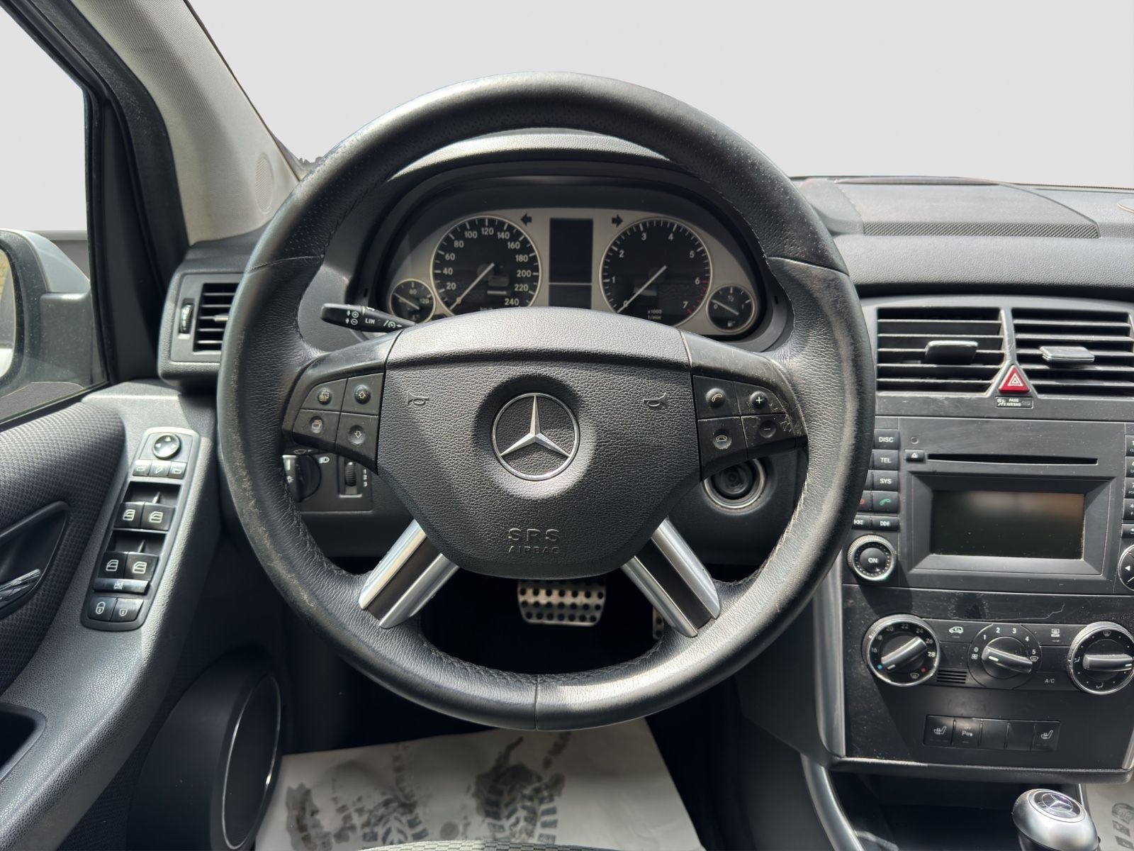 Fahrzeugabbildung Mercedes-Benz B 180 /Klimaanlage/Sitzhz./Tempomat