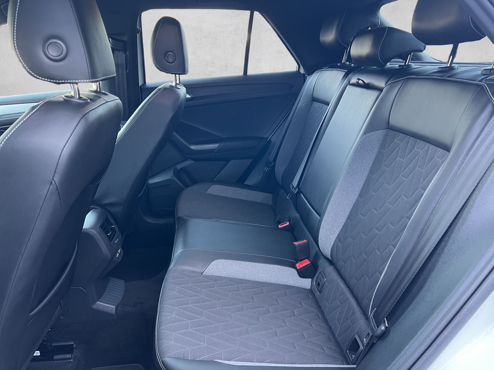 T-Roc Goal 2.0 TDI DSG AHK*Navi*LED