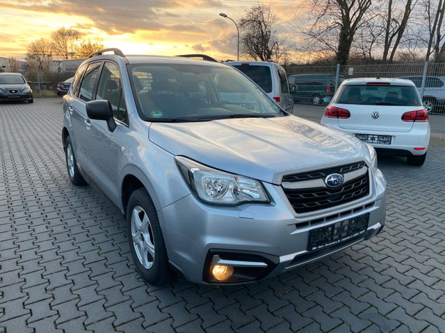 Subaru Forester 2.0D Active Klima SHZ AHK 16"ALU EURO6