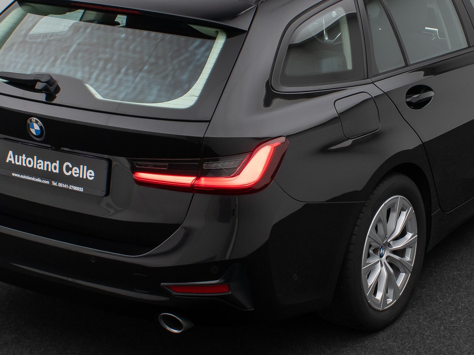 Fahrzeugabbildung BMW 320d GeschwindigReg DAB Kamera Alarm CockpitPlus