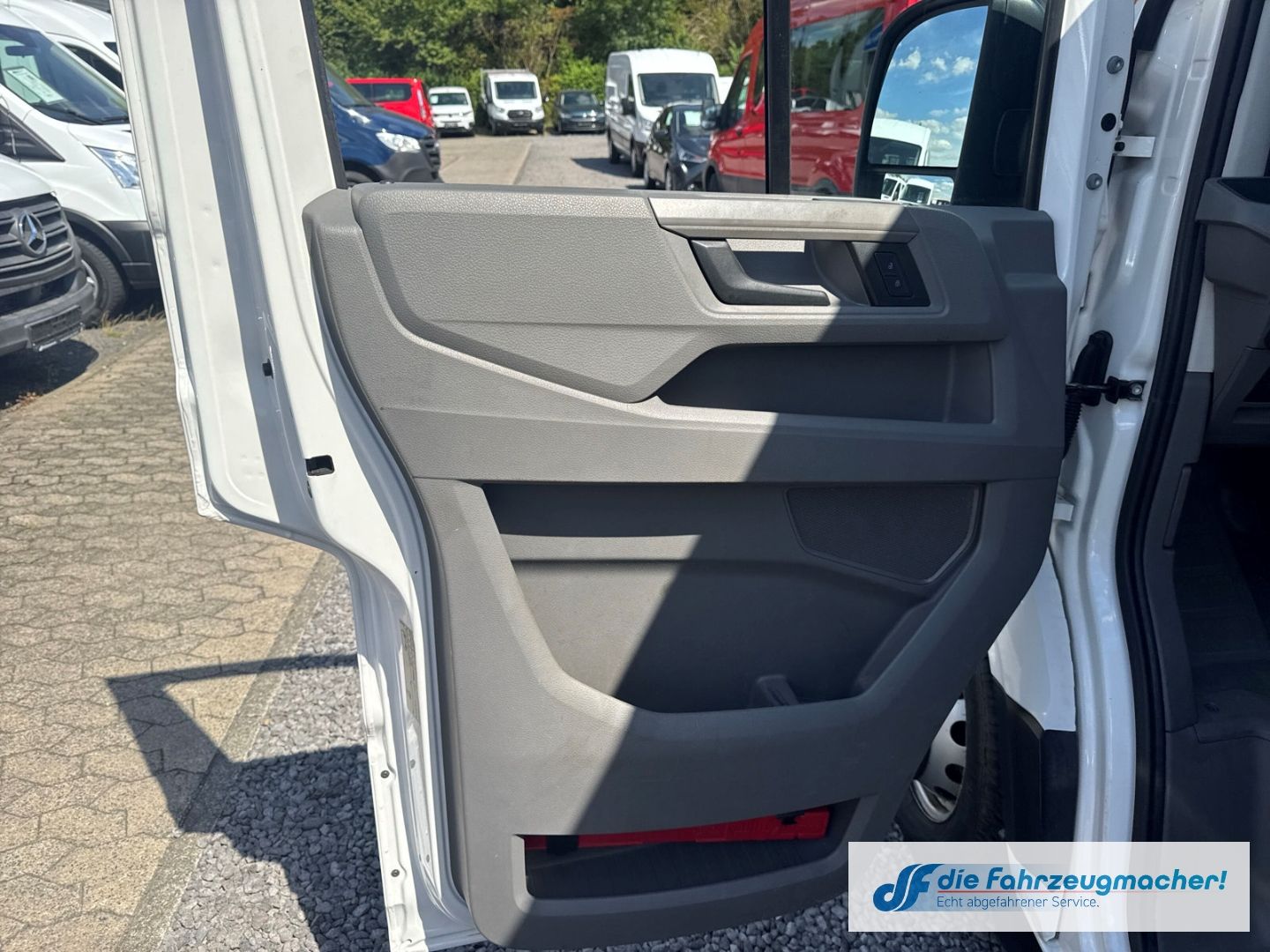Fahrzeugabbildung Volkswagen Crafter Kasten MAXI 50 lang Hoch 5t-3,5tmög. AHK