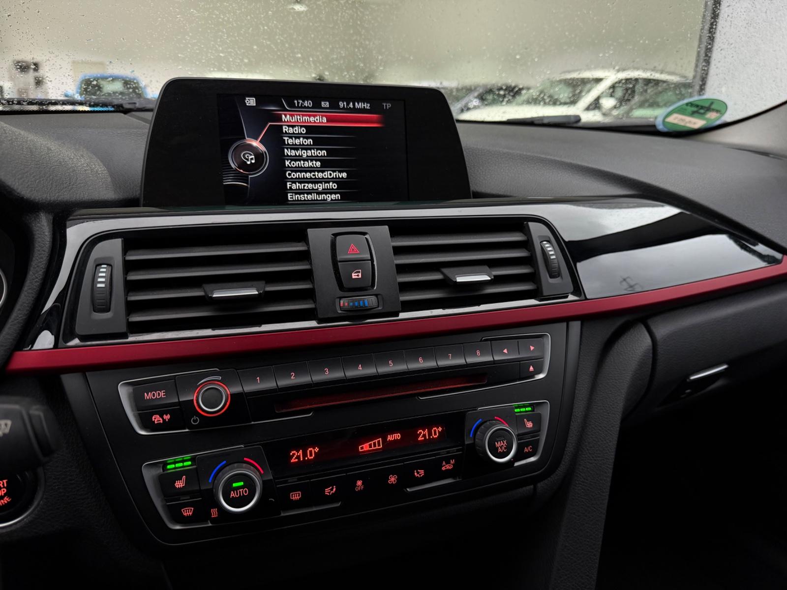 BMW 320 2014 — photo 16