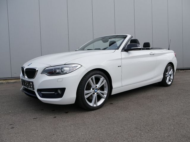 BMW 220 i Cabrio Sport-Line NAVI/BIXENON/PDC/18-ZOLL