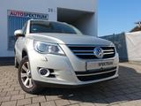 Volkswagen Tiguan Sport & Style 4Motion PANO/LEDER/NAVI - gebrauchte VW Tiguan aus dem Jahr 2007