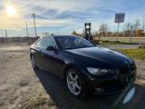 BMW 3 Coupe 330i xDrive Autom/Navi/Sitzh/panor/temp+ - BMW 330: Coupe, 330i