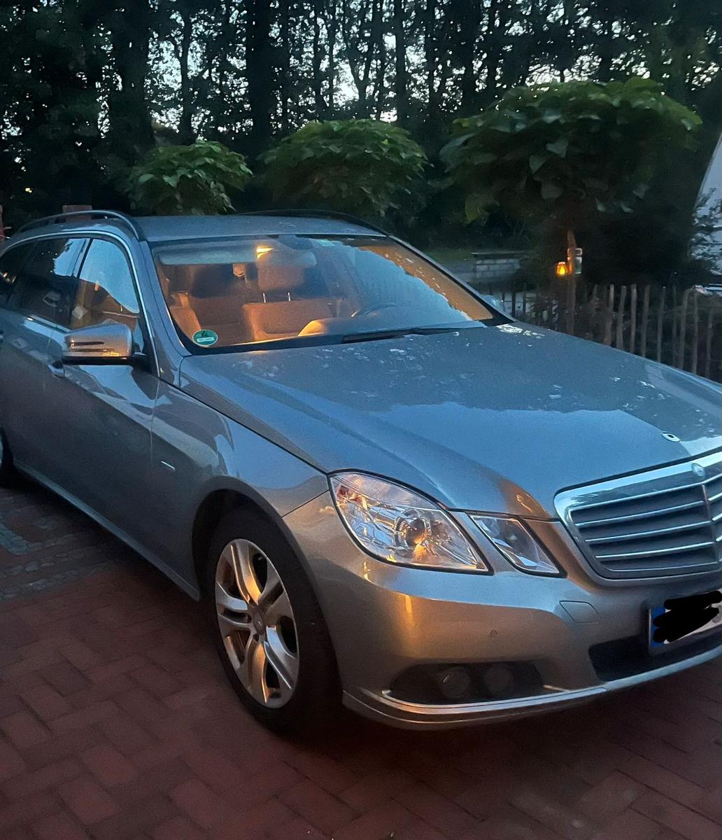 Mercedes-Benz E 220