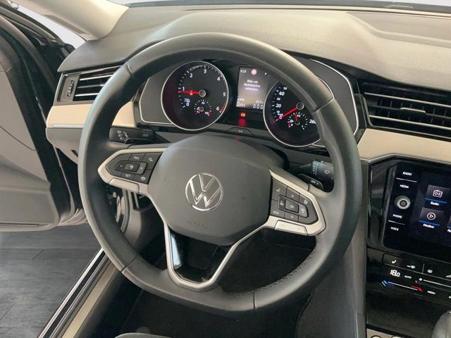 Passat Variant 2.0 TDI DSG Elegance Bluetooth