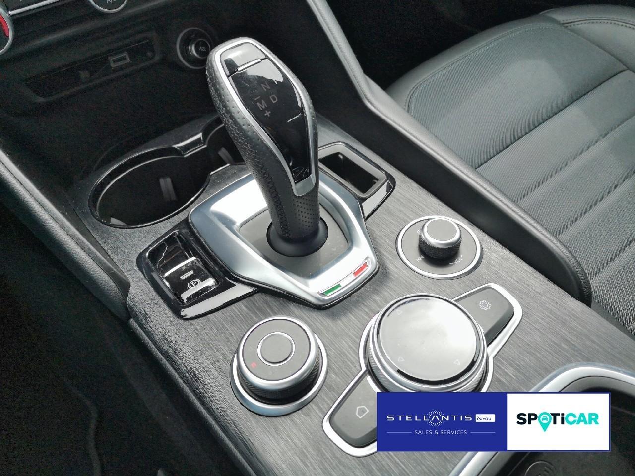 Alfa Romeo Giulia Sprint Q4 SHZ*NAVI*LEDER, миниатюра 14