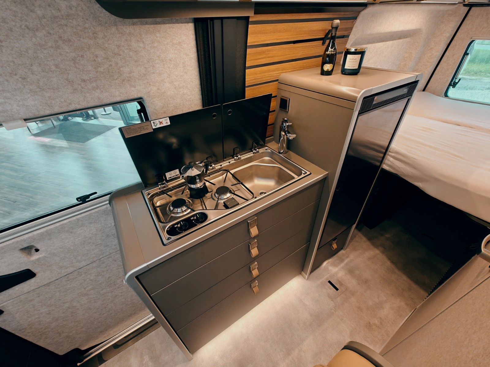 Fahrzeugabbildung HYMER / ERIBA / HYMERCAR GRAND CANYON S MB 600 4x4² RSX - TRIPLE CARBON