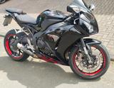 Honda CBR 1000 RR Baujahr 2014 - Offers