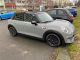 MINI Cooper 5-Türer mit Panoramadach - MINI MINI: Teilleder, Panoramadach