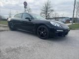 Porsche Panamera Diesel -sehr sparsam, top Zustand  - Porsche Panamera mit Diesel-Antrieb: Schwarz