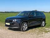 Skoda Kodiaq Tour / GARANTIE / 1. HAND / 7-SITZE / AHK - Skoda Kodiaq in Freiburg