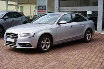 Audi A4 - 1