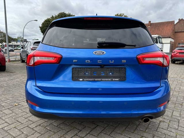 Ford Focus Turnier 1.5 EcoBoost Aut. TITANIUM