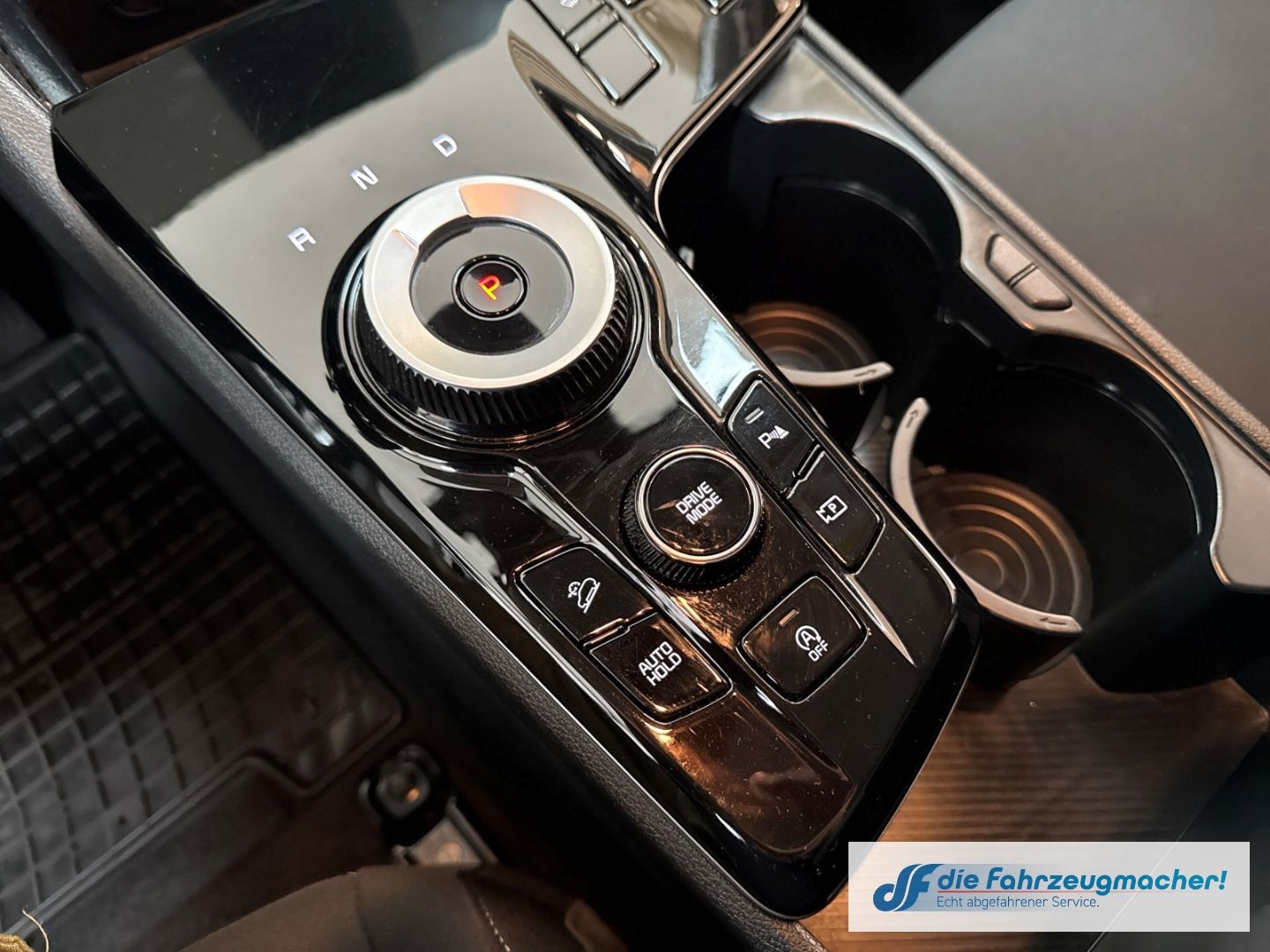 Fahrzeugabbildung Kia Sportage Spirit Navi Digitales Cockpit LED Apple