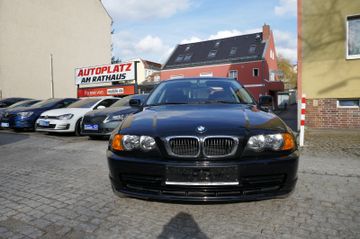 Fahrzeugabbildung BMW 318Ci