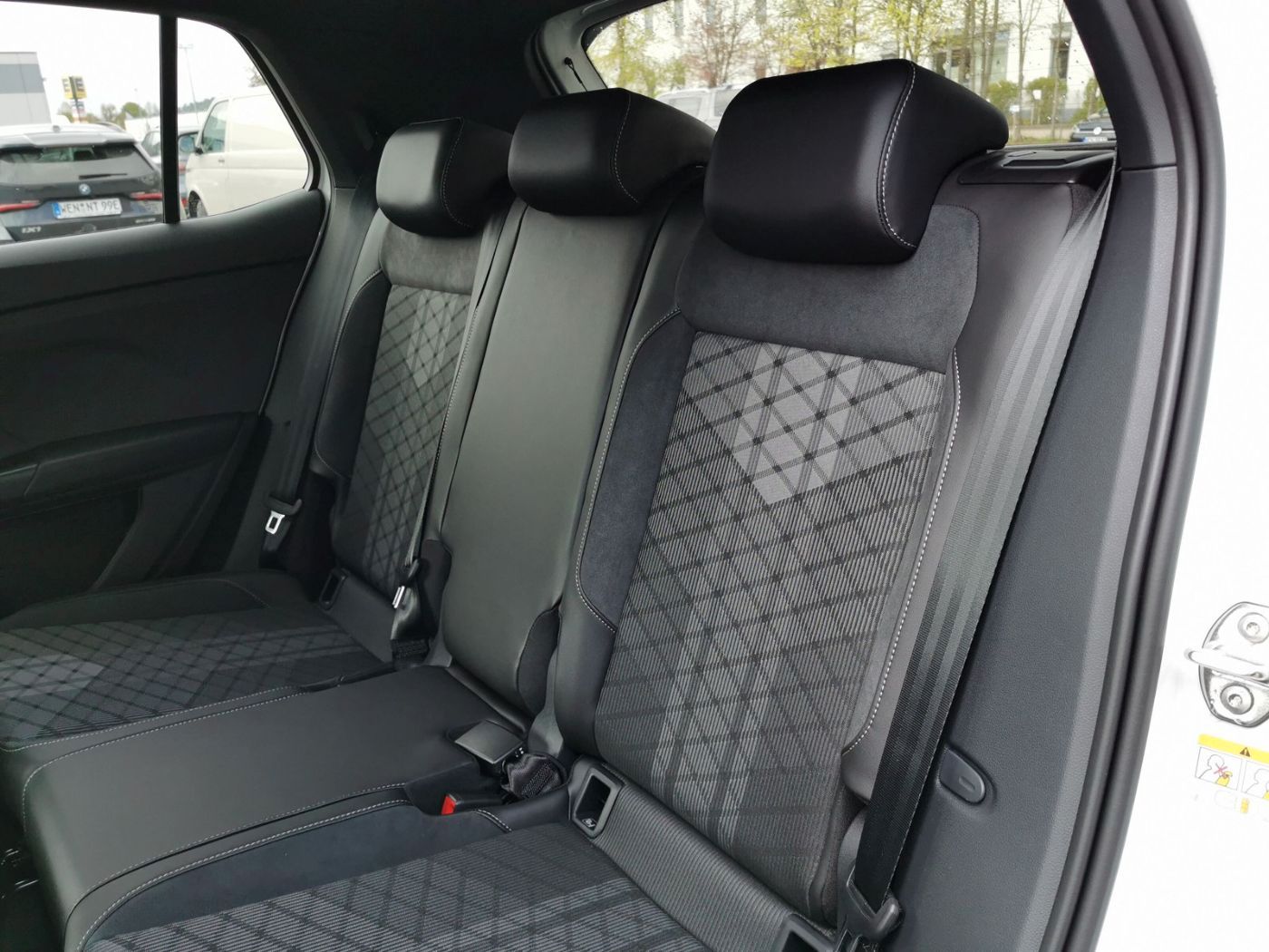 Volkswagen T-Cross - Bild 13