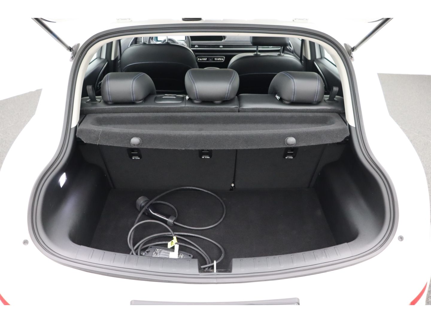 Fahrzeugabbildung GWM ORA 03 300 ACC Digitales Cockpit Totwinkelass.