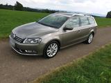 Volkswagen Passat Highline DSG Leder Sitzh... - Volkswagen Passat aus 2011 mit Diesel-Antrieb