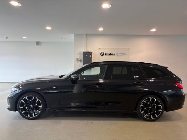 BMW 320 d xDrive Tour. M Sport 19'' Innov. Comf. ad foto 4