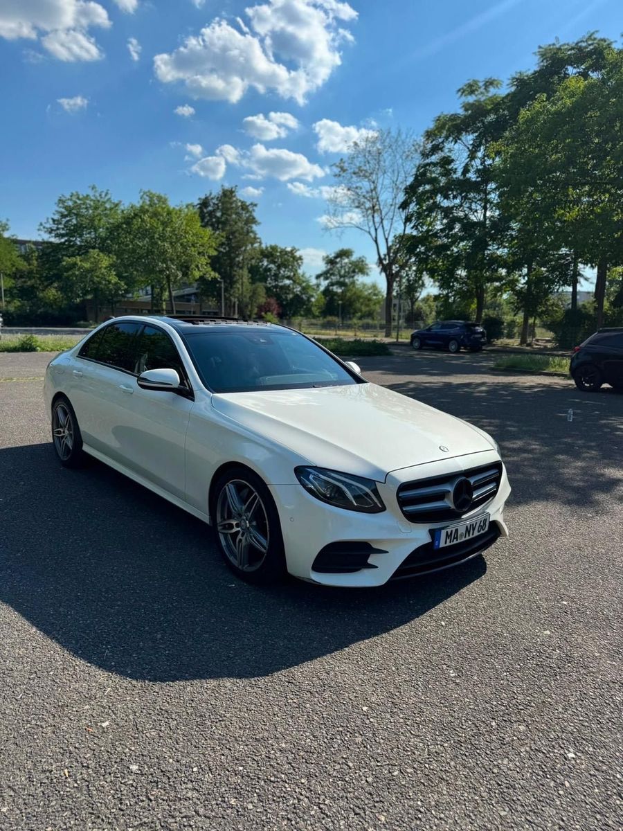 MERCEDES-BENZ Mercedes-Benz E350d W212 | 258 PS | Gepfle...