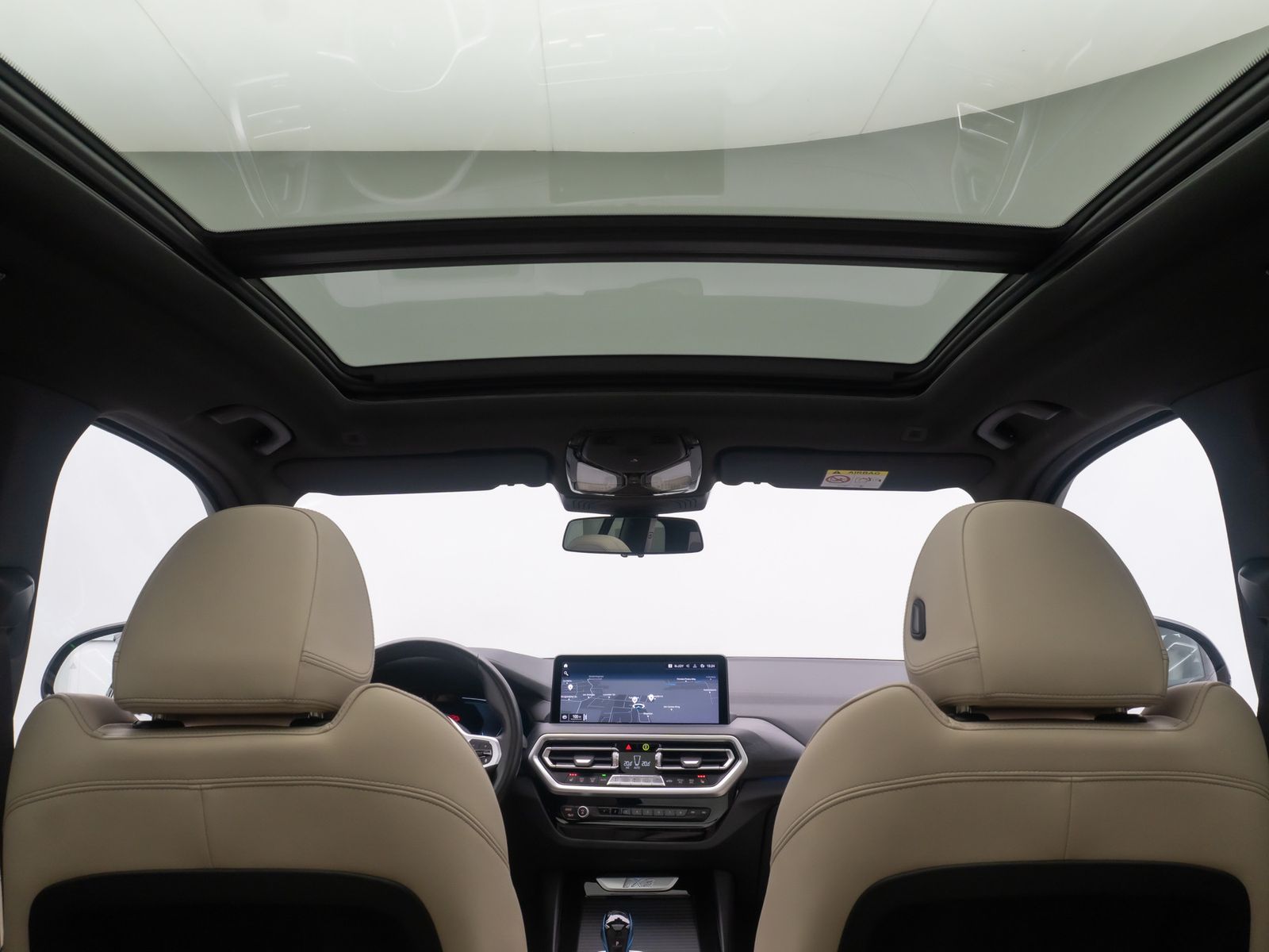 Fahrzeugabbildung BMW iX3 IMPRESSIVE 360&deg; H/K Panorama DAB HUD 20Zoll